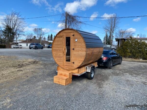 Sauna baril sur remorque